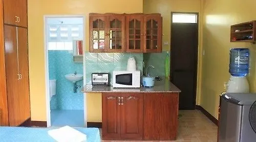 Nickles Park Resort And Apartments Libaong